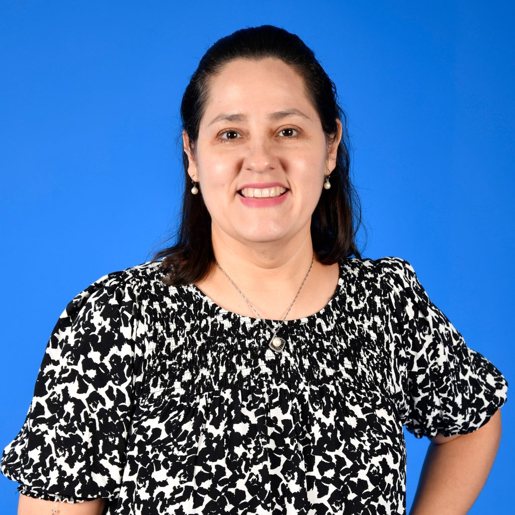 Irisbel Colón Mulero - Asistente administrativo III